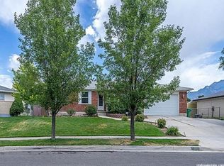 1393 E Blossom Dr, Sandy, UT 84092