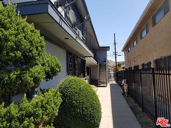 3rd image of 206 S Boyle Ave