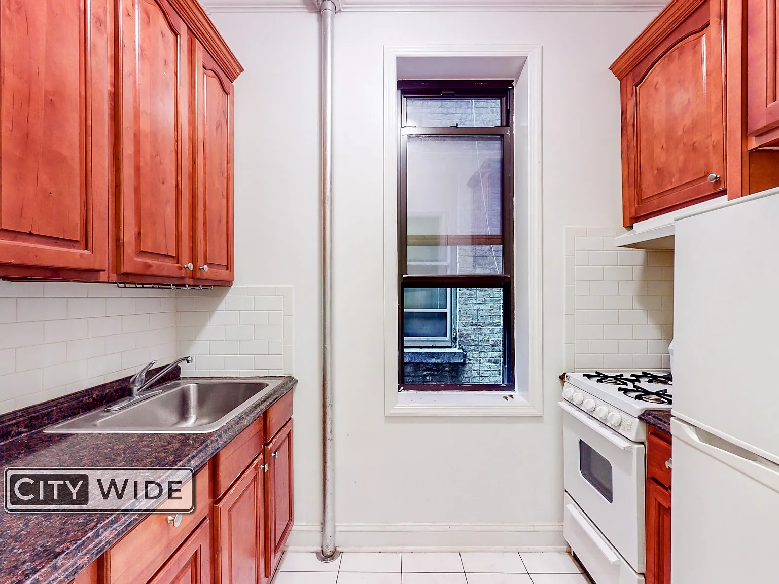 228 East 36th Street — Photo 3