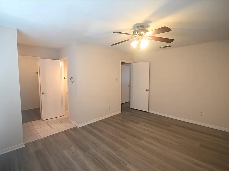8314 La Roche Ln — Photo 13
