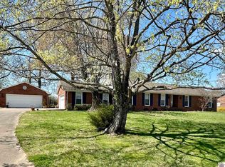 55 Gibbs Store Rd, Murray, KY 42071