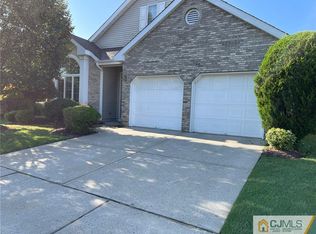 5 Ramsey Way, Monroe Township, NJ 08831