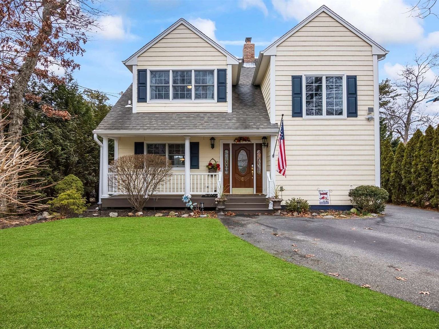 8 S River Road, Calverton, NY 11933 Zillow