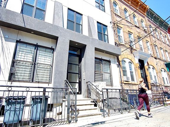 5th image of 227 Wyckoff Ave APT 2