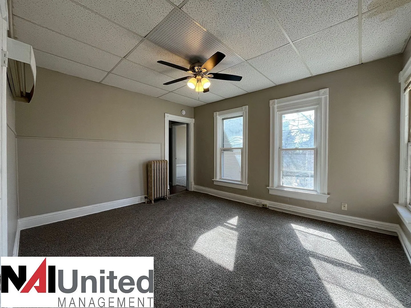 Ethali Properties - 1524 Grandview — Photo 2