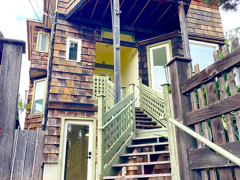 4253 Howe St #A — Photo 43