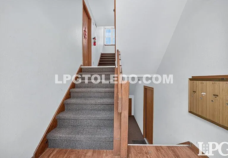 801 Hilltop Ln #101 — Photo 6