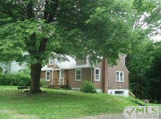 48 N Manheim Blvd, New Paltz, NY 12561