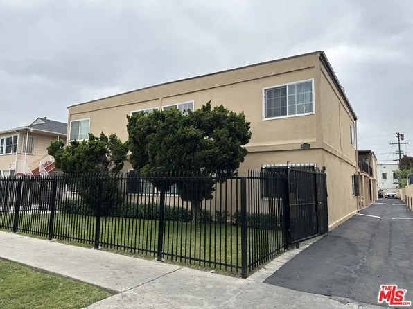 (undisclosed Address), Los Angeles, CA 90043