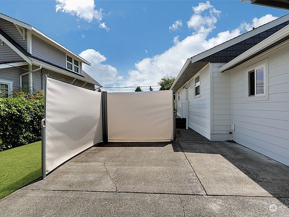 5th image of 611 4th Avenue NE