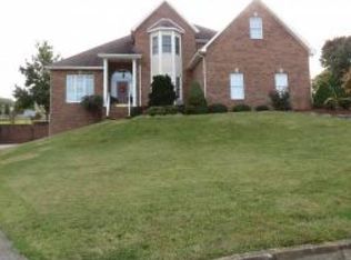 5301 Canova Ct, Kingsport, TN 37664