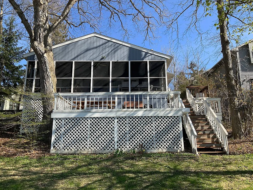 1303 Maxfield Rd photo 1