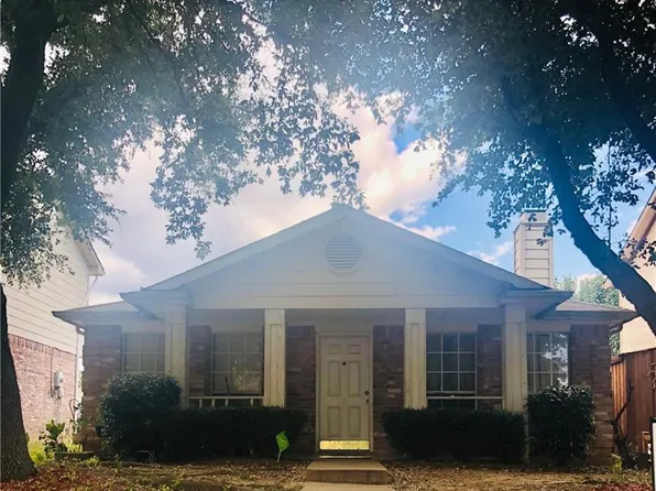 10347 Carolina Oaks Dr, Dallas, TX 75227