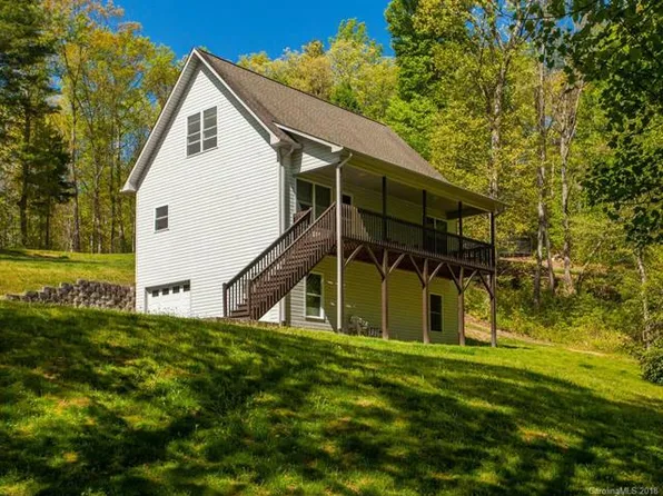 187 Katie Jane Dr, Horse Shoe, NC 28742