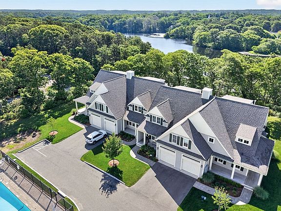 3rd image of 1090 Shore Rd #13