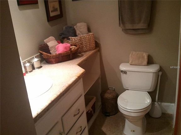 5th image of 151 E Washington St Unit 206