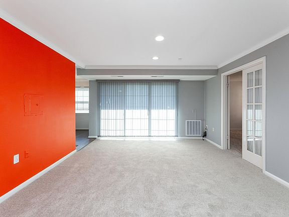2nd image of 1944 Kennedy Dr APT 103
