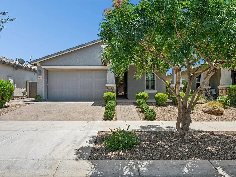 10445 E Tesla Ave — Photo 2