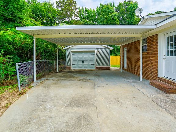 3rd image of 3601 Gibralter Dr