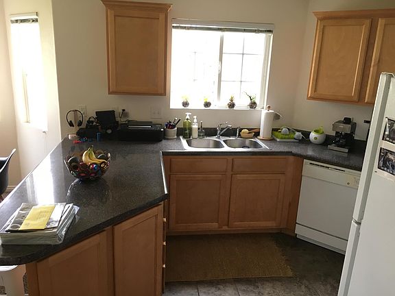 2nd image of 101 W Daybreak Ln Unit 7