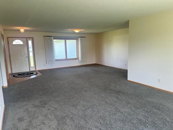 3009 Blue Spruce Ln, Bemidji, MN 56601