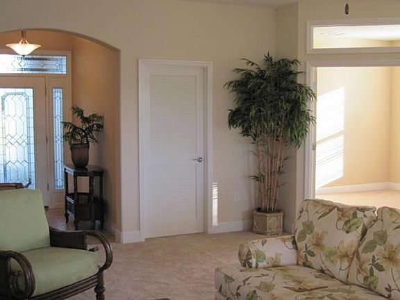 5th image of 26659 Manassas Dr