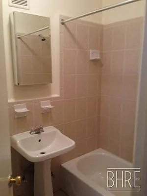 Rented by Brooklyn Heights Real Estate Inc | media 16