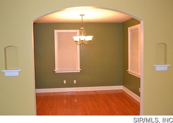 4th image of 1423 Grand Ave