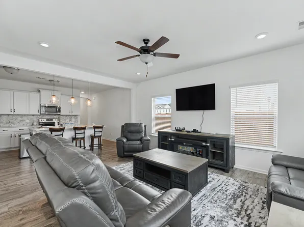 691 Snow Owl Dr, Summerville, SC 29486