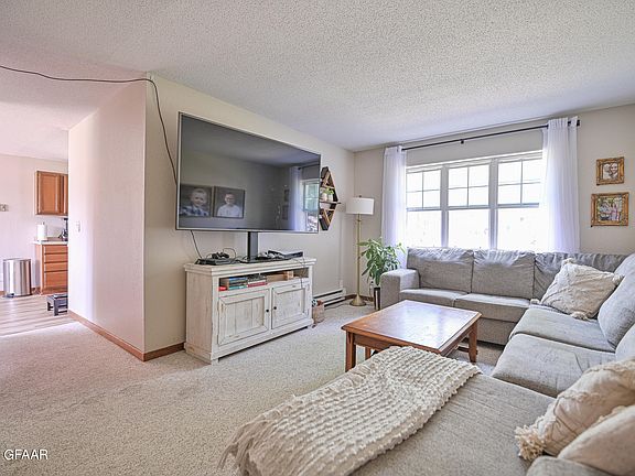 2nd image of 606 41st Ave S