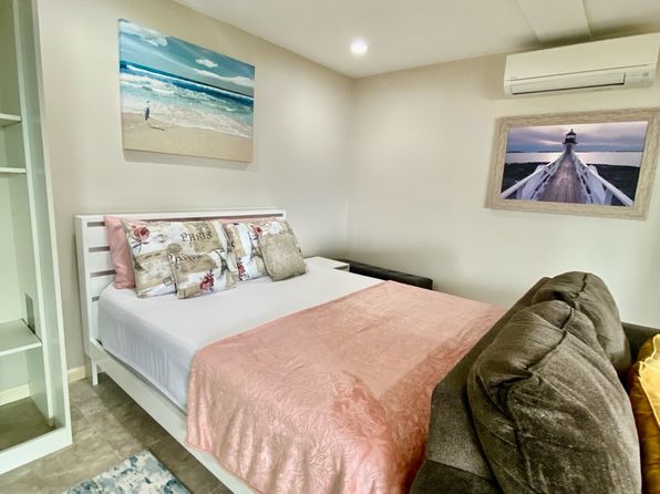 (undisclosed Address)