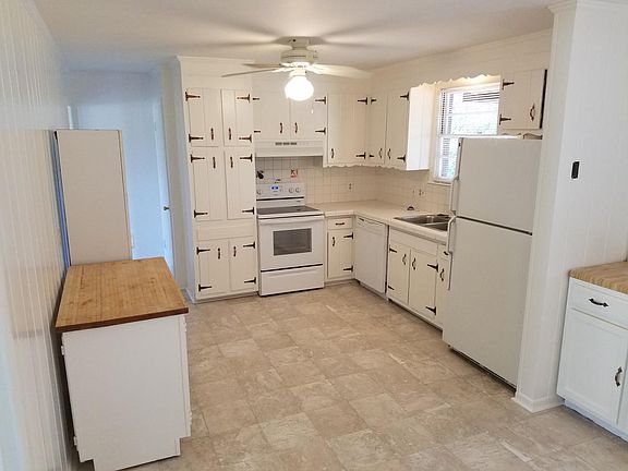 4th image of 110 Leota Dr