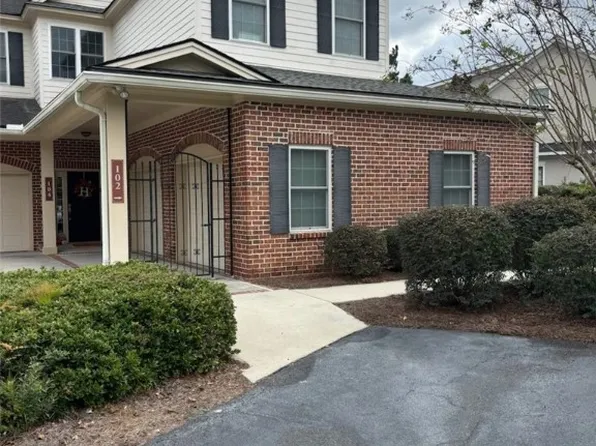 102 Woodside Crossing, Savannah, GA 31405