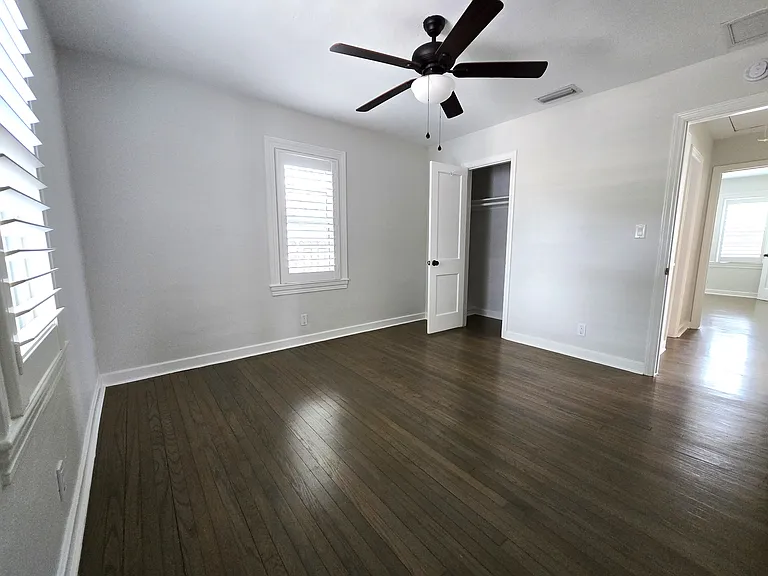 Secondary bedroom