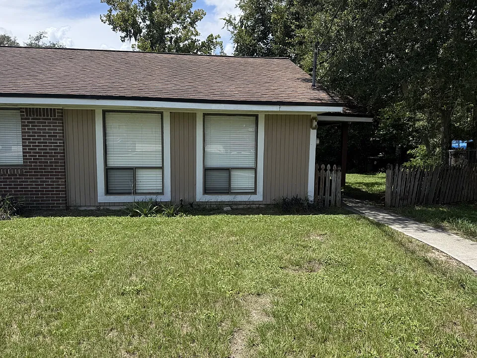 808 Meadowbrook Dr #C
