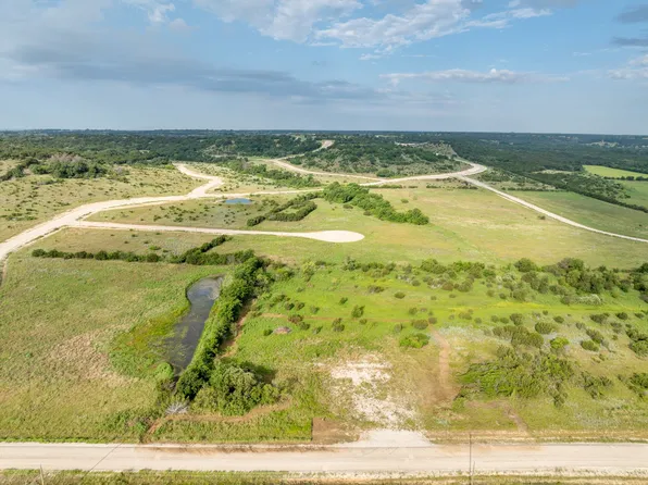 1085 Audrey Valley Lane Gln, Glen Rose, TX 76043