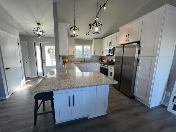 1128 Amos ROAD, Elkhorn, WI 53121