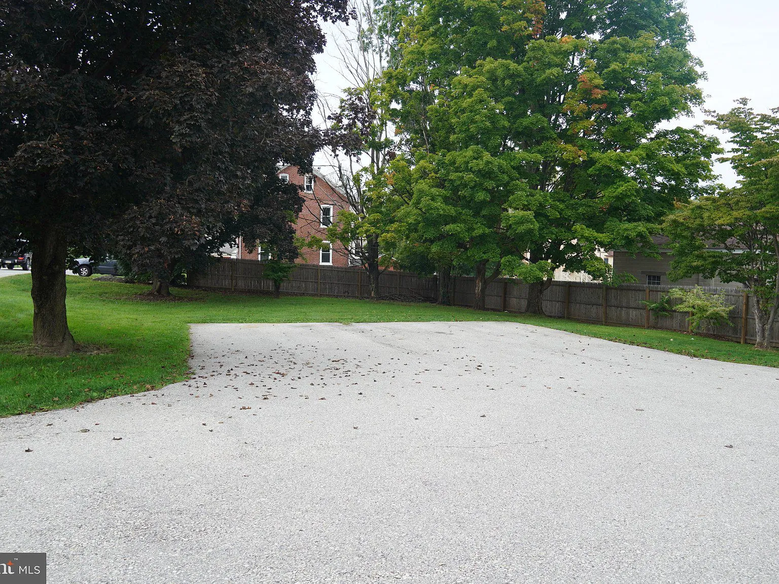 2 bed, 1.5 bath, 600 sqft, $1,950 — Photo 2