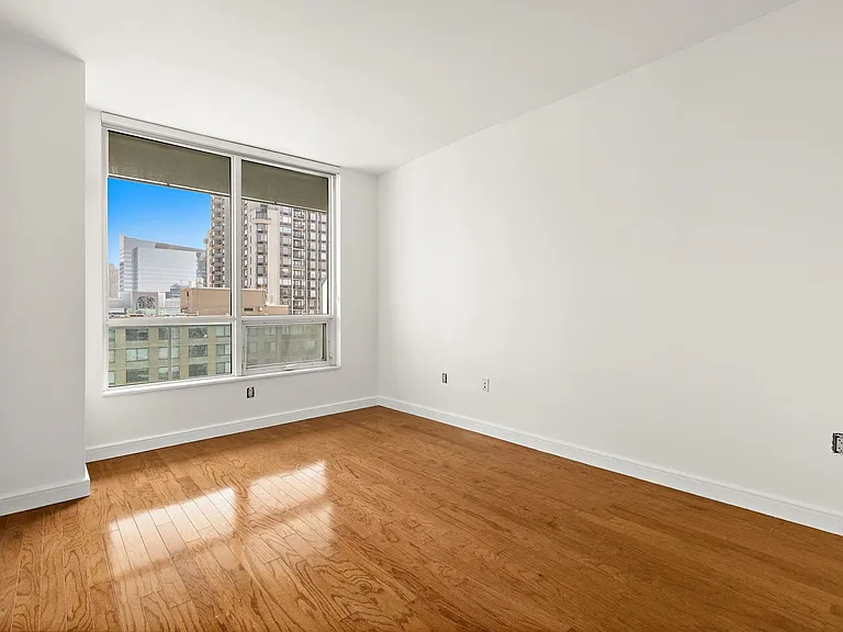 20 Newport Pkwy #2303 — Photo 12