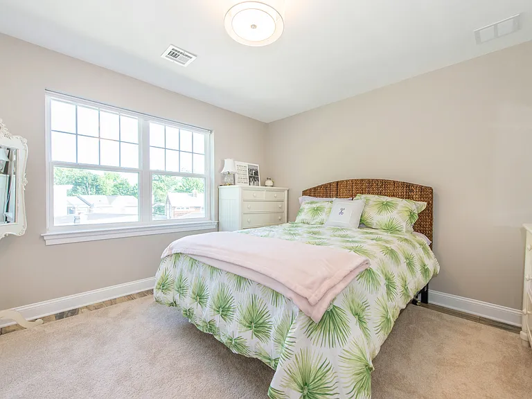 6 Elm St #10 — Photo 18