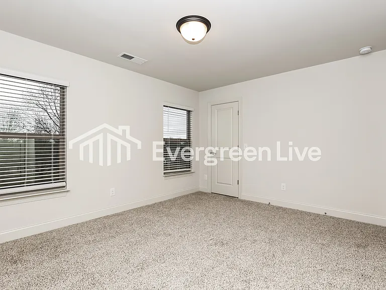 730 Elkins Dr — Photo 13
