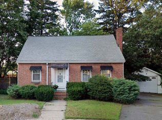 28 Wingate Rd, Hyde Park, MA 02136
