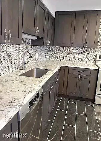 5501 Seminary Rd — Photo 3
