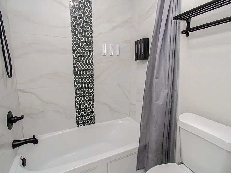 7207 Crescent Mills Dr — Photo 25