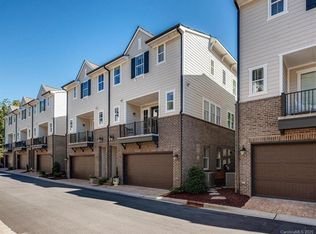1221 Cotswold Pl, Charlotte, NC 28211