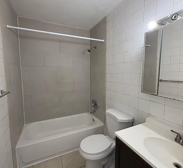 6000 NW 7th St #22 — Photo 2