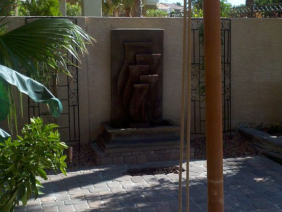 3rd image of 221 Lakewood Garden Dr