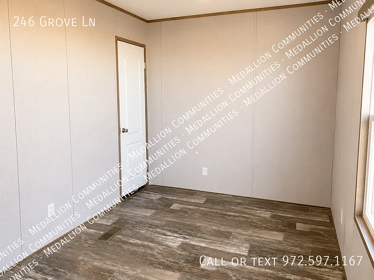 246 Grove Ln — Photo 5