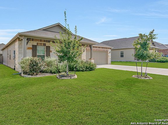 4th image of 4536 Meadow Grn