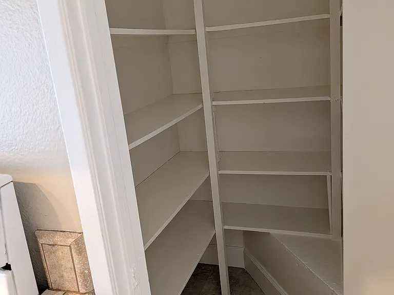 1420 E Stearns Ave #3 — Photo 10